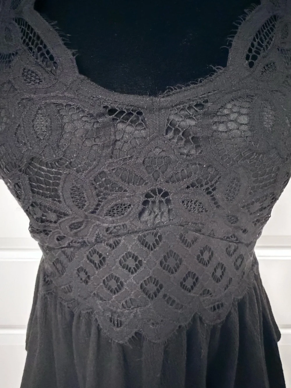 No Boundaries Lace Camisole Top - Picture 4 of 7